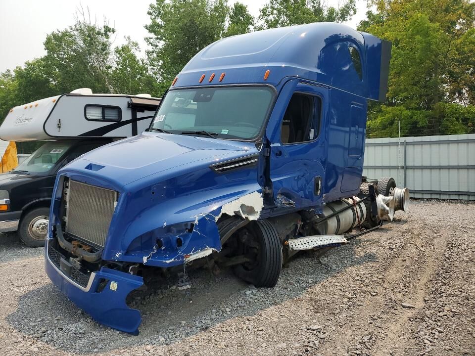 2024 FREIGHTLINER Cascadia