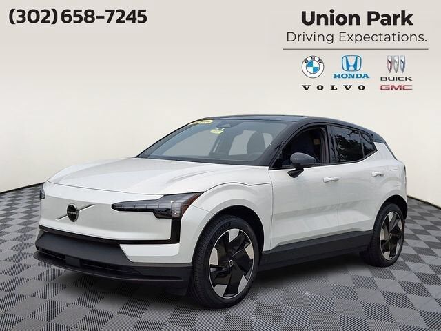 2025 VOLVO EX30