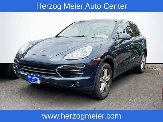 2011 PORSCHE Cayenne