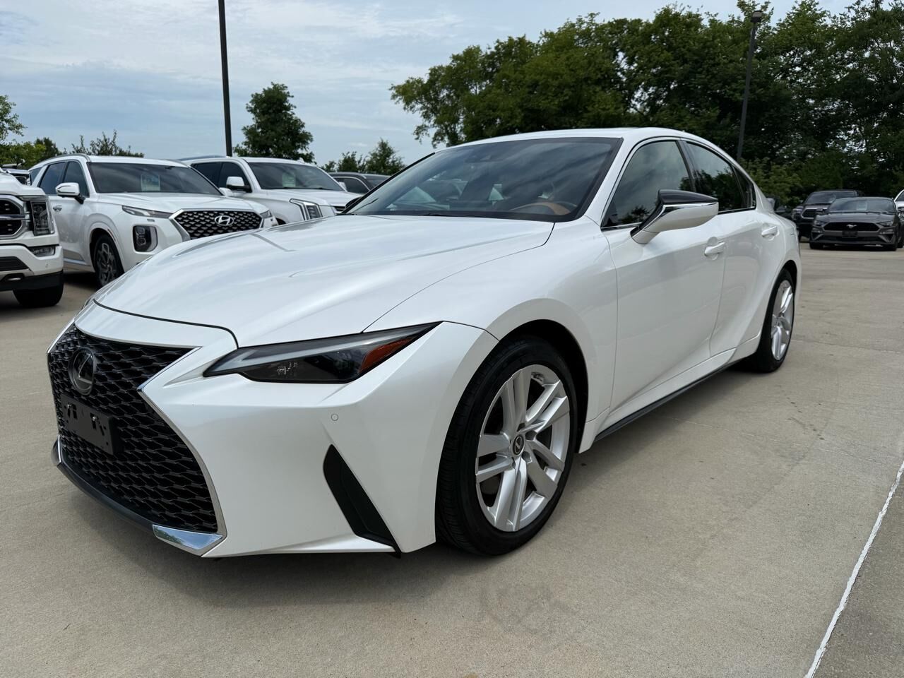 2021 LEXUS IS