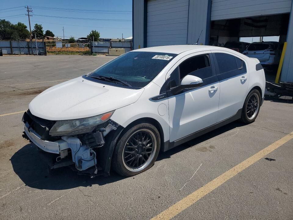 2013 CHEVROLET Volt