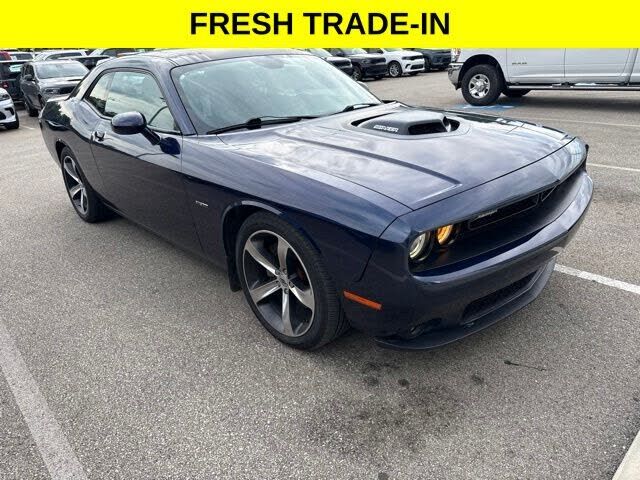 2017 DODGE Challenger