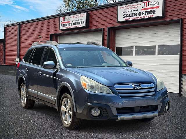 2014 SUBARU Outback
