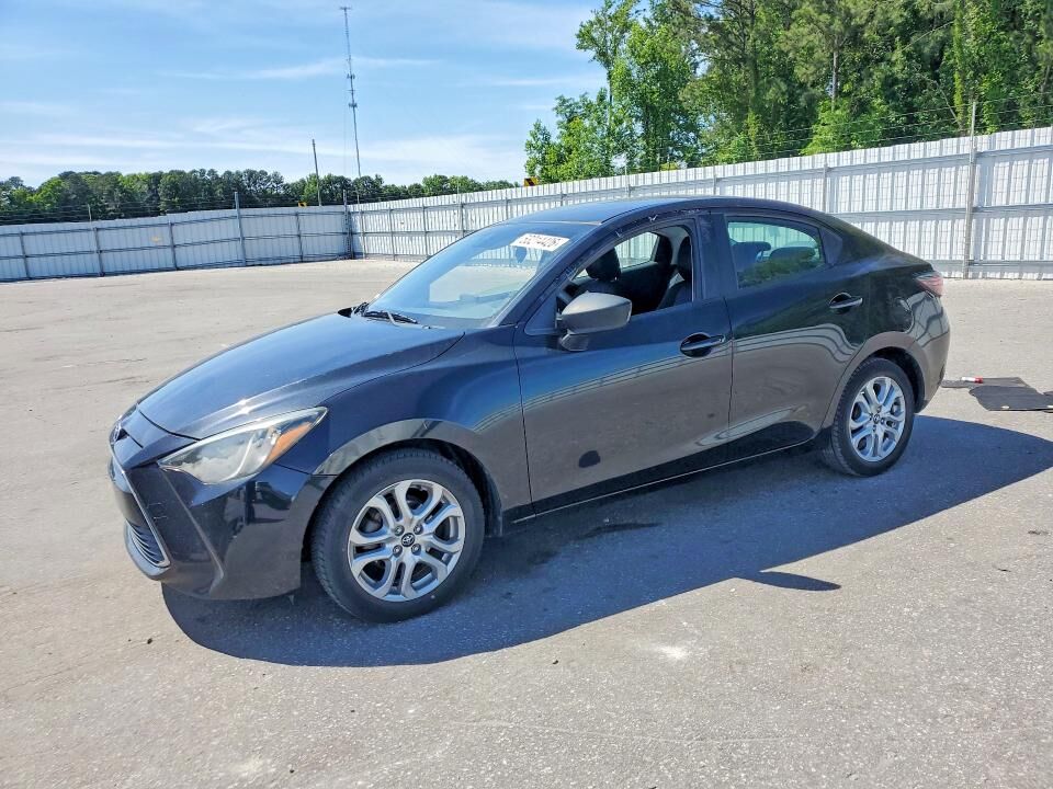 2017 TOYOTA Yaris