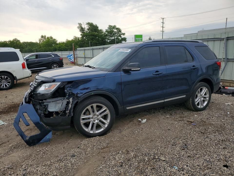 2017 FORD Explorer