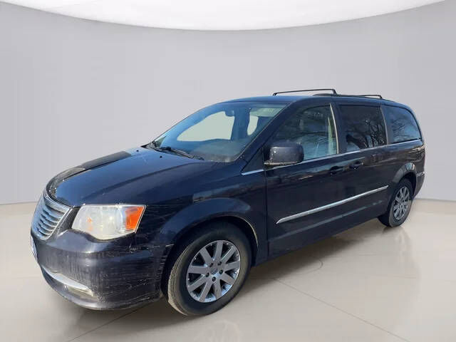 2015 CHRYSLER Town and Country