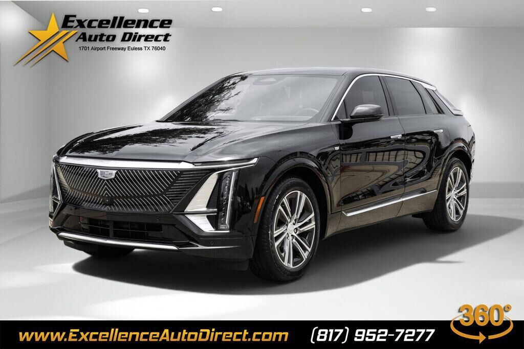 2024 CADILLAC Lyriq
