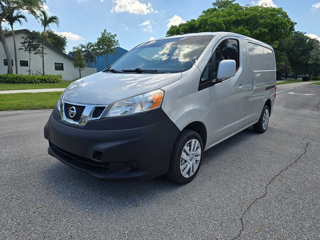 2013 NISSAN NV200