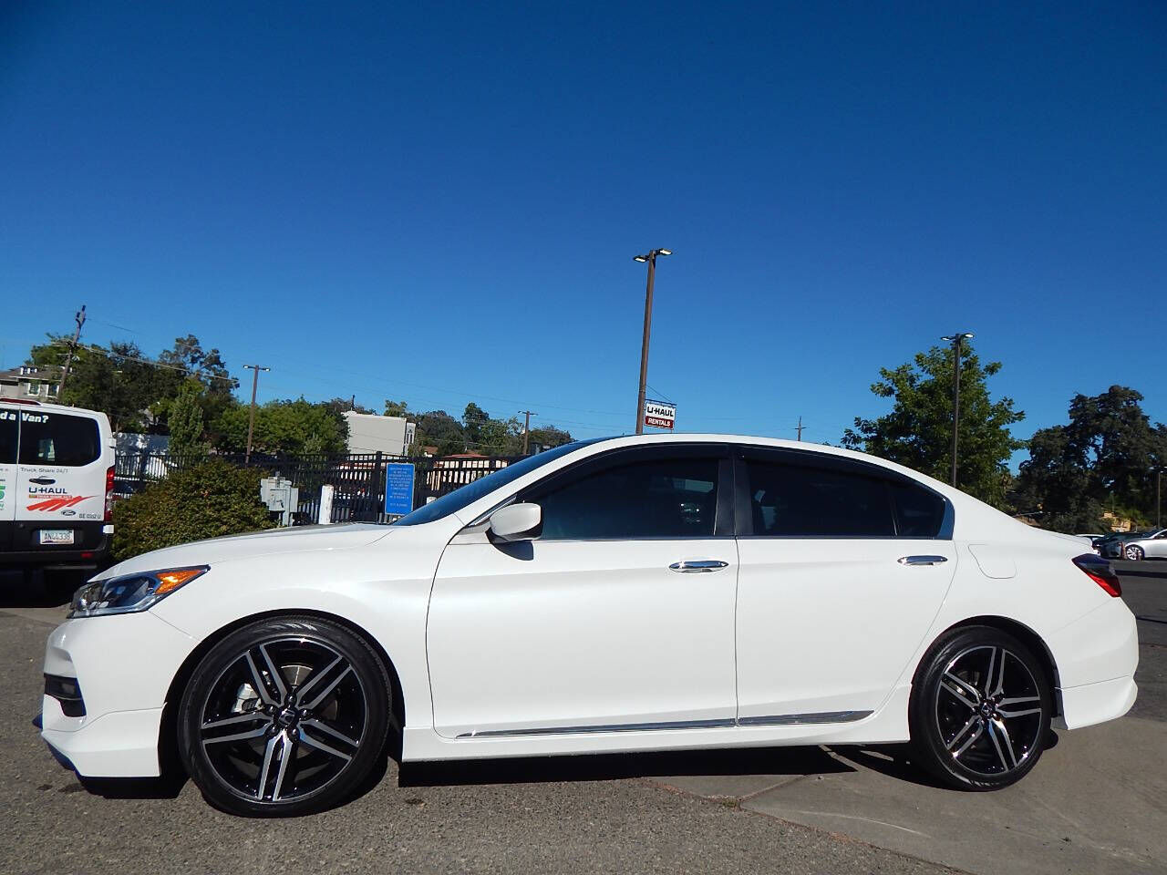 2017 HONDA Accord