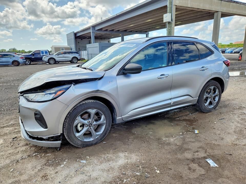 2024 FORD Escape