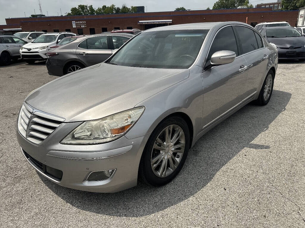 2010 HYUNDAI Genesis