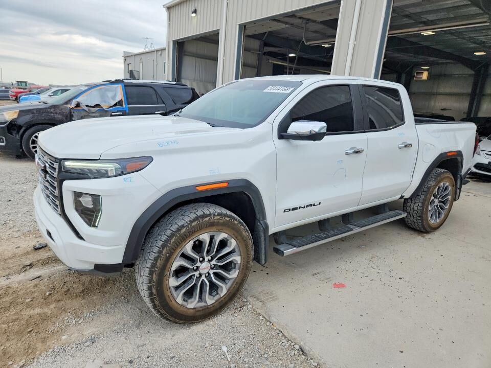 2024 GMC Canyon