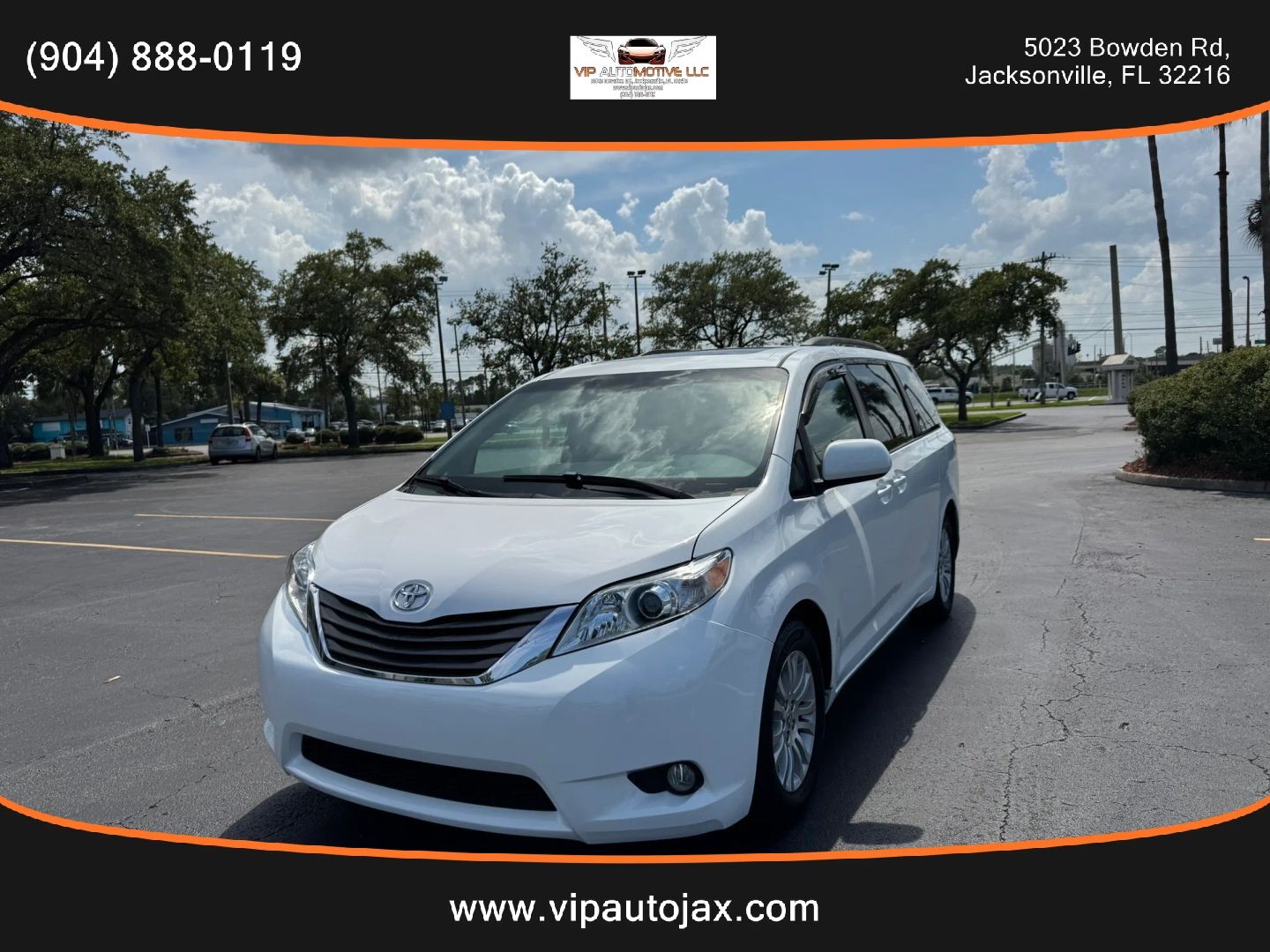 2012 TOYOTA Sienna