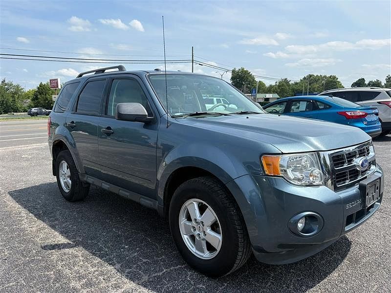 2011 FORD Escape