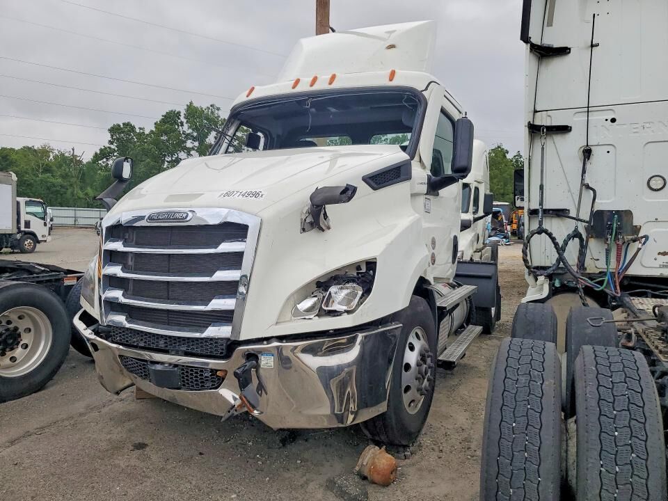 2025 FREIGHTLINER Cascadia