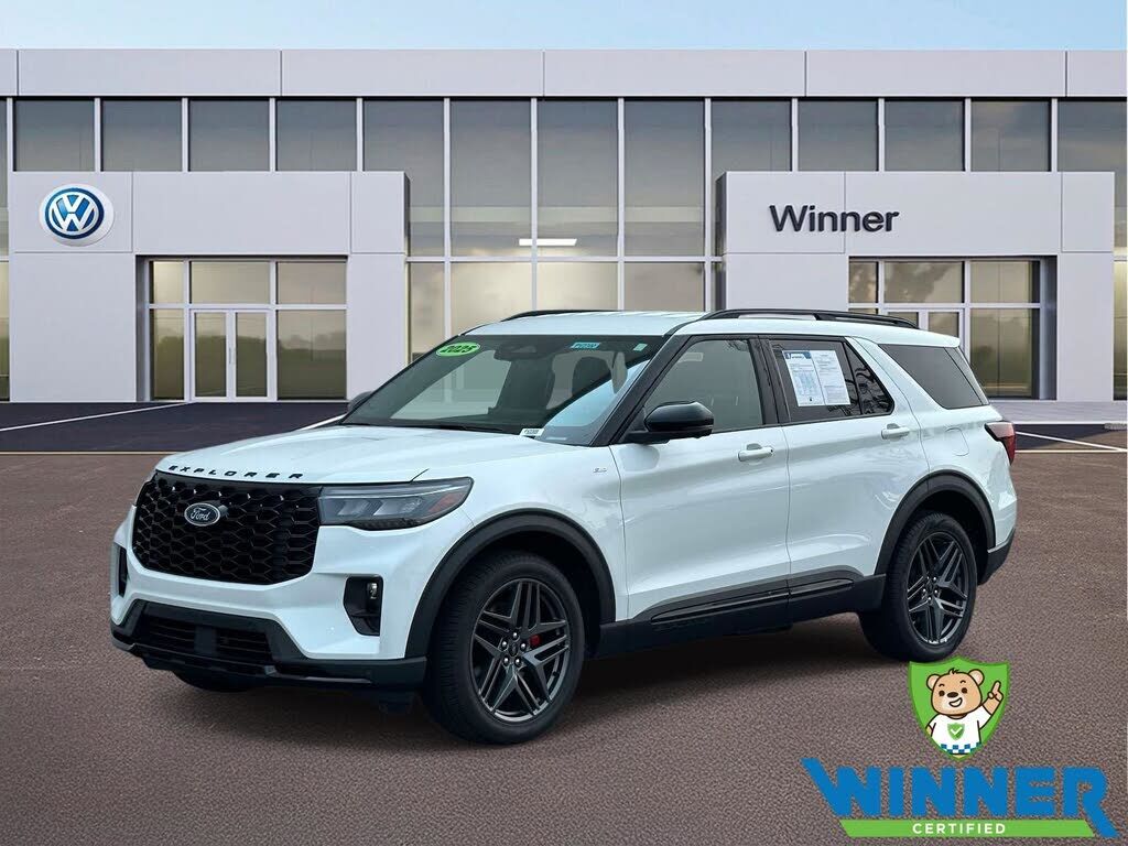 2025 FORD Explorer