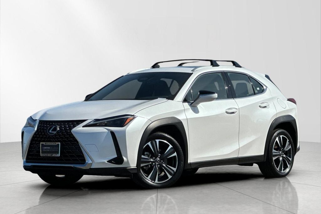 2025 LEXUS UX
