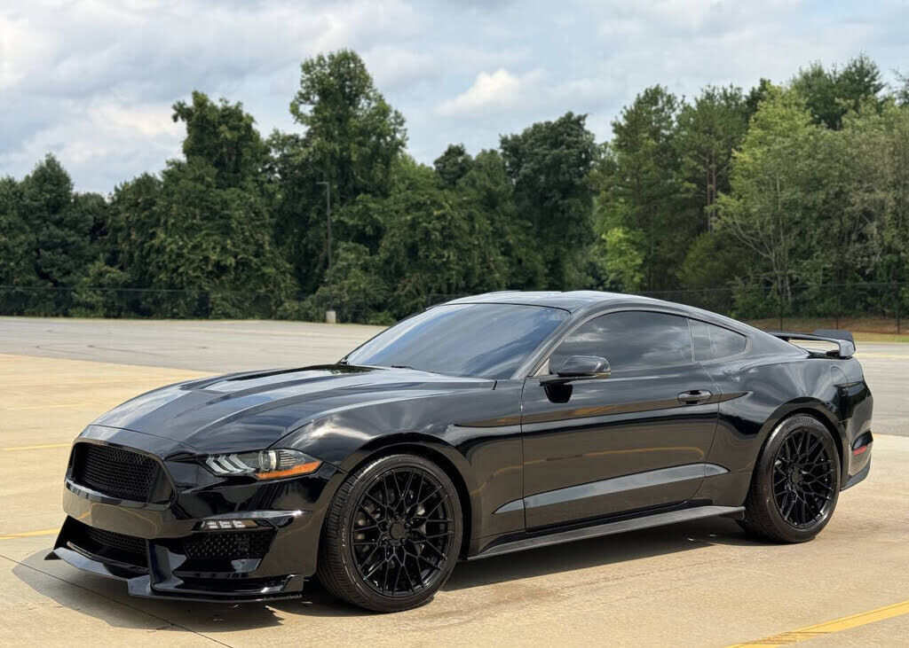 2019 FORD Mustang