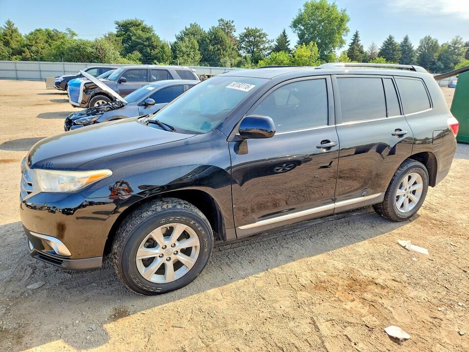 2011 TOYOTA Highlander