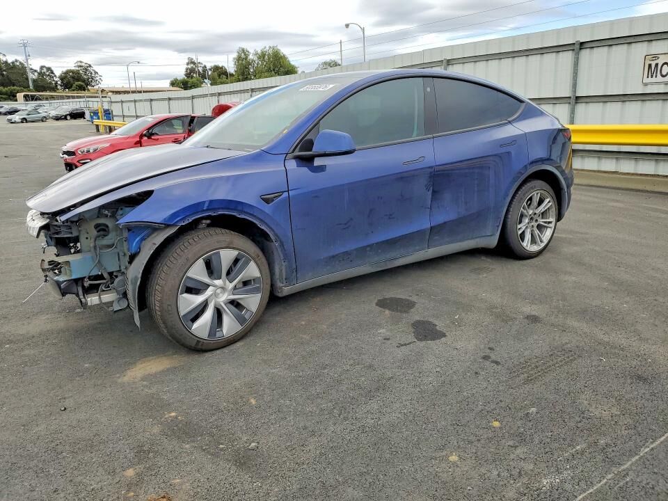 2022 TESLA Model Y