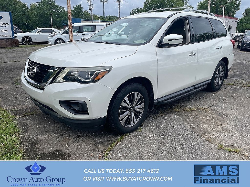 2017 NISSAN Pathfinder