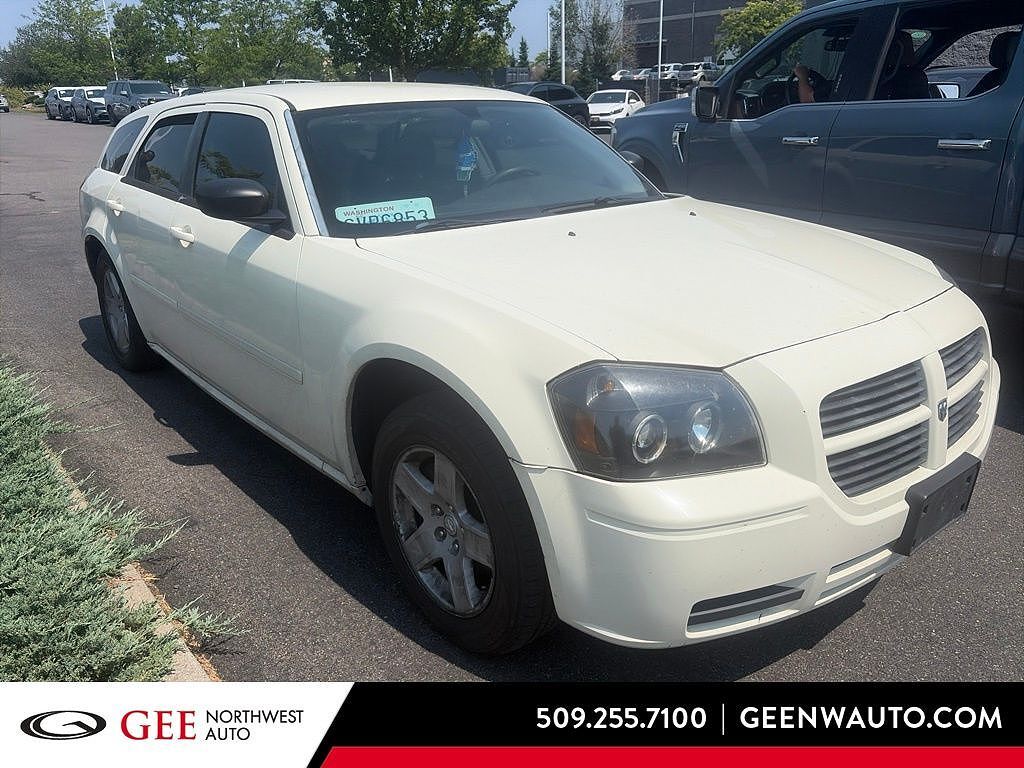2005 DODGE Magnum