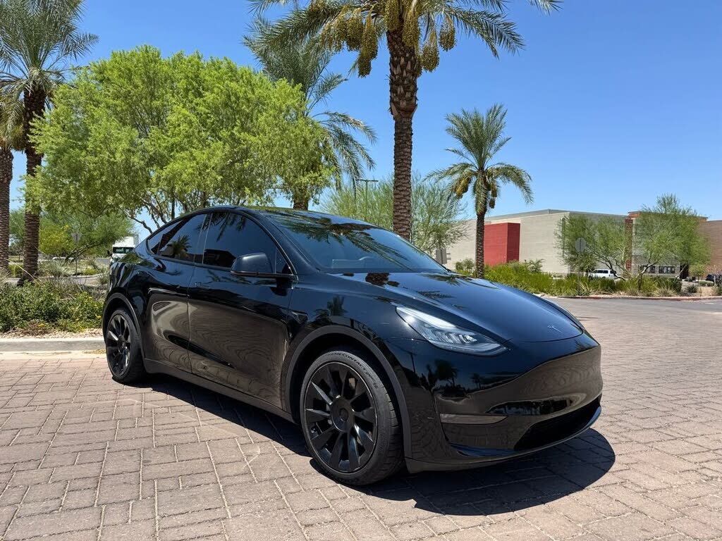 2020 TESLA Model Y
