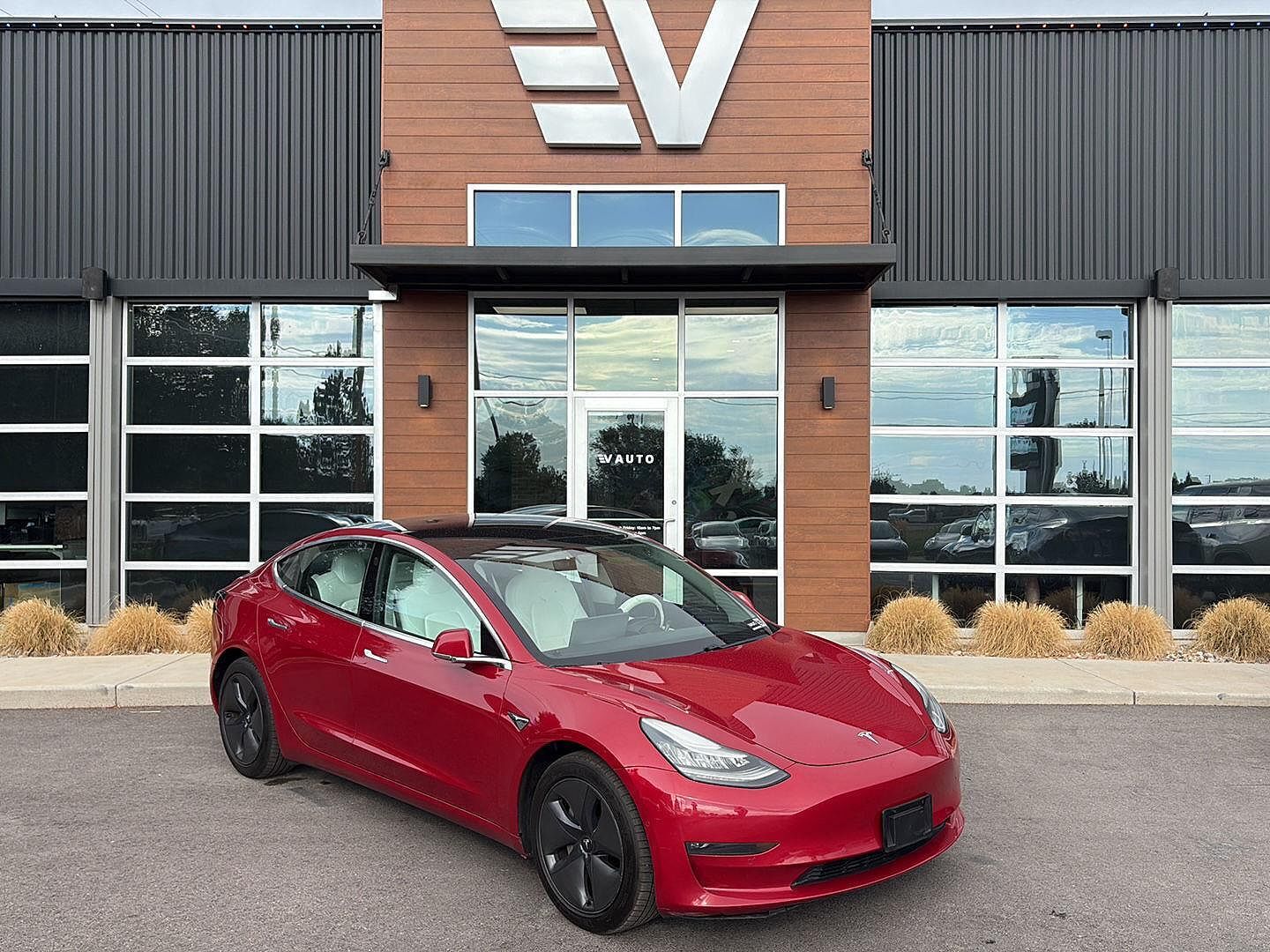 2018 TESLA Model 3