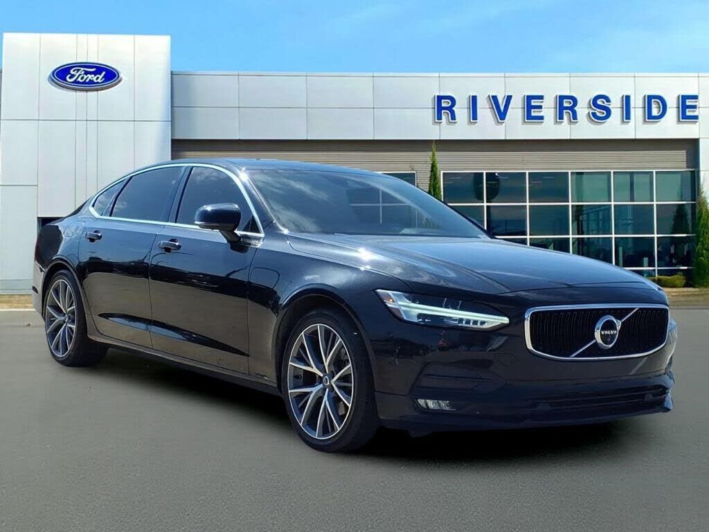 2018 VOLVO S90