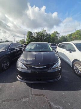 2022 CHRYSLER Voyager