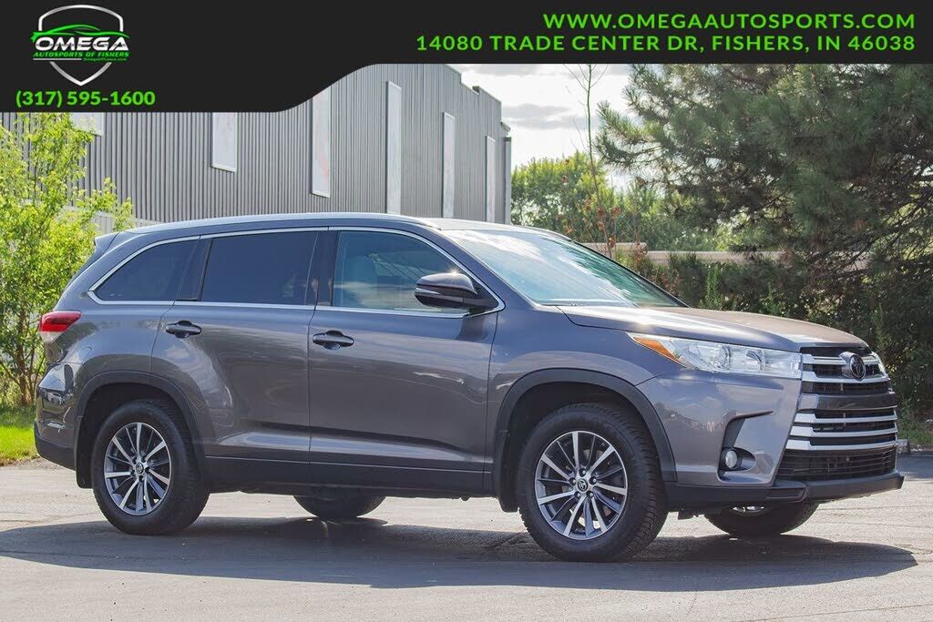 2017 TOYOTA Highlander