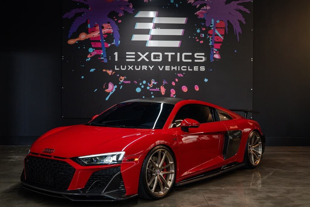 2023 AUDI R8
