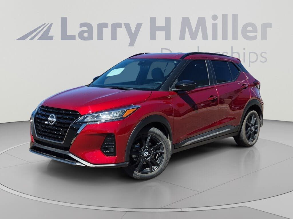 2024 NISSAN Kicks