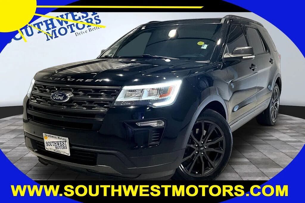 2018 FORD Explorer