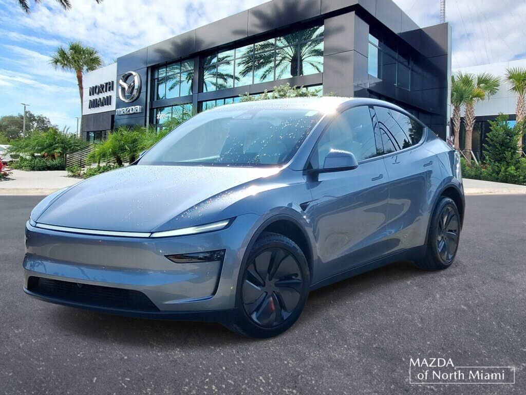 2026 TESLA Model Y