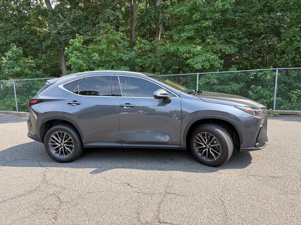 2025 LEXUS NX