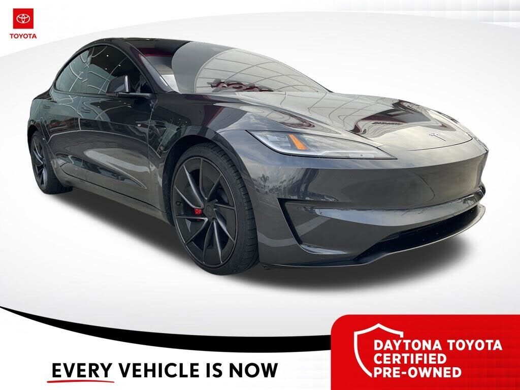 2025 TESLA Model 3