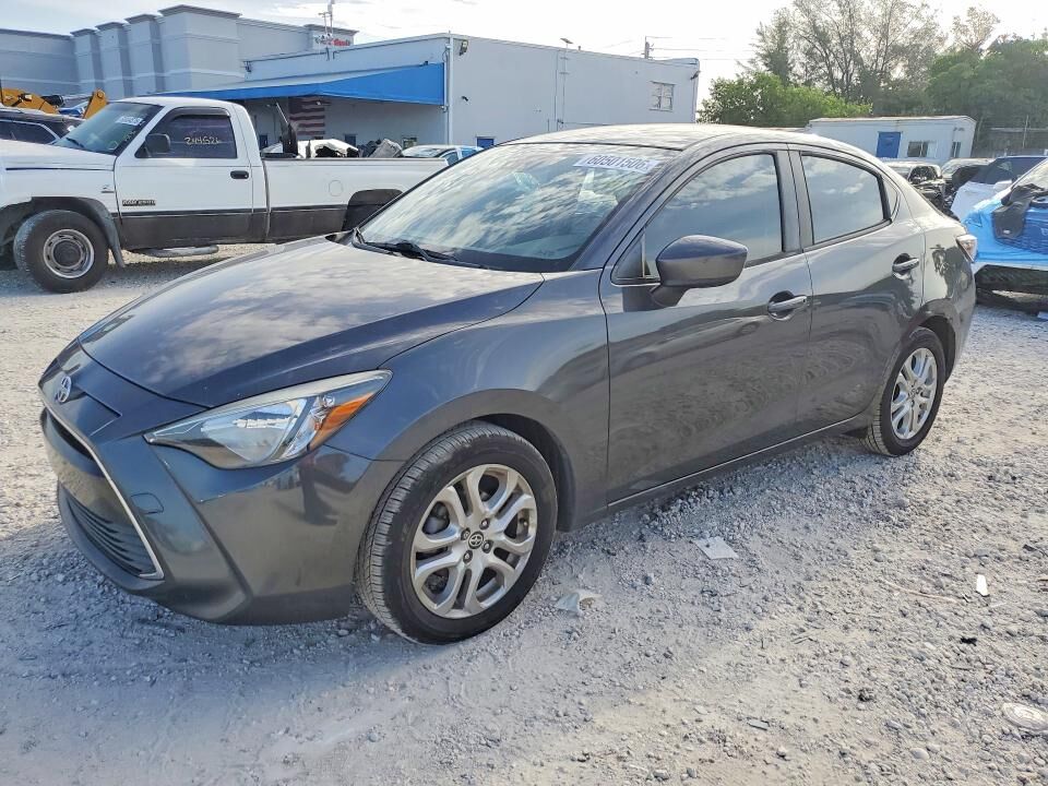 2016 TOYOTA Scion