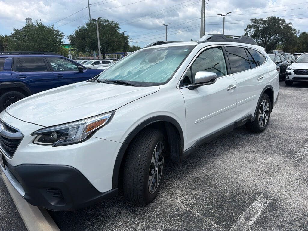 2020 SUBARU Outback