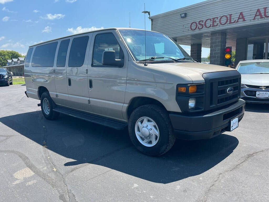 2009 FORD E-350