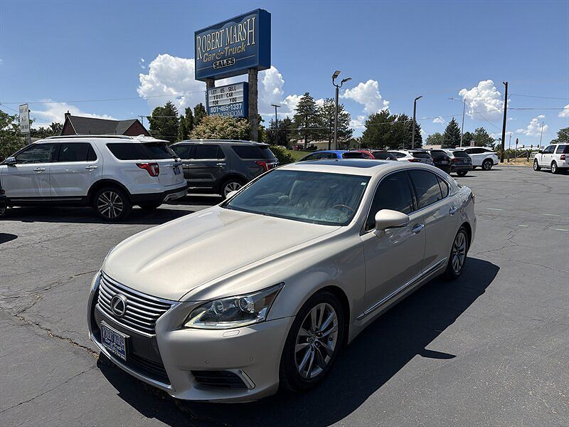 2013 LEXUS LS