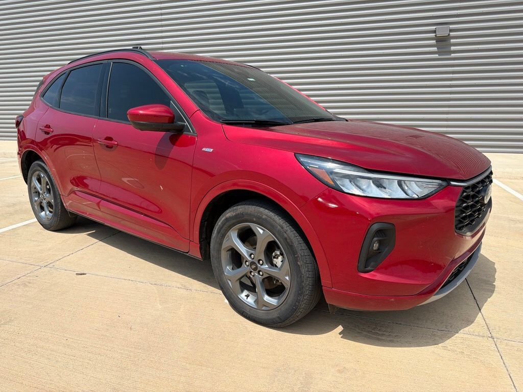 2023 FORD Escape