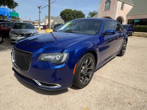 2018 CHRYSLER 300