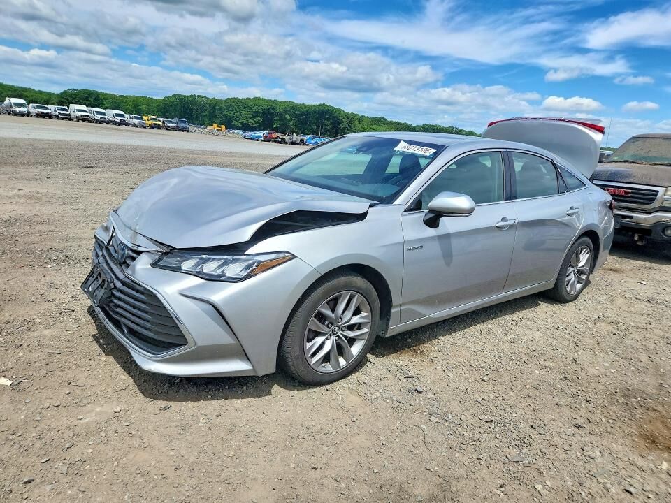 2019 TOYOTA Avalon