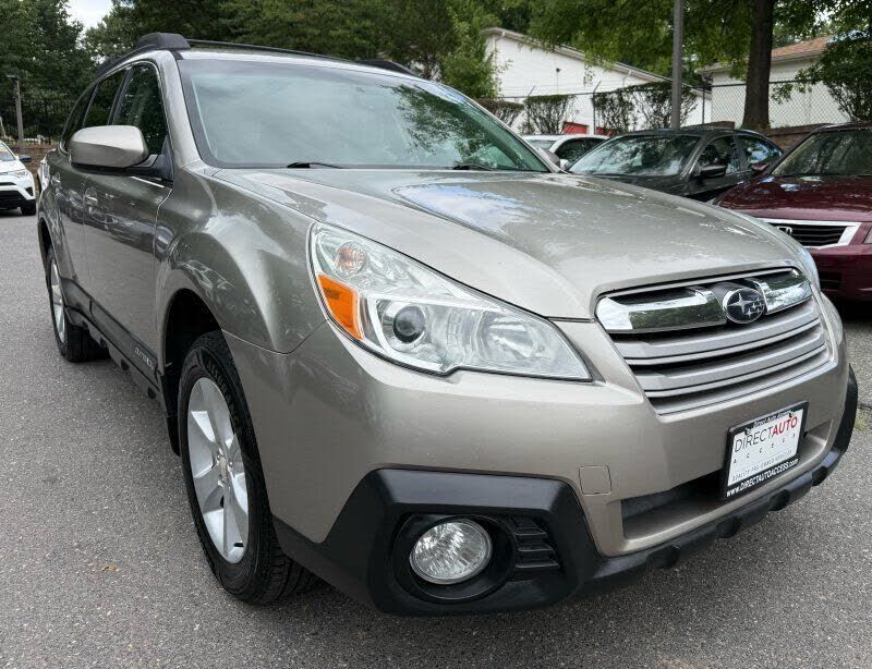 2014 SUBARU Outback