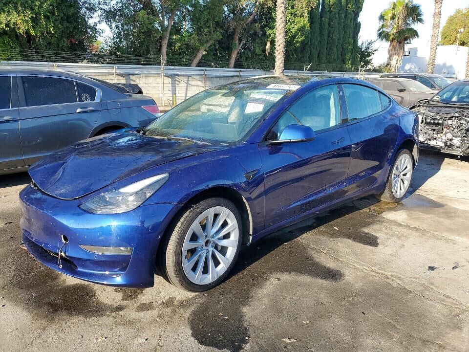2022 TESLA Model 3