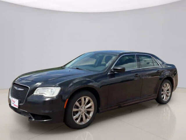 2018 CHRYSLER 300