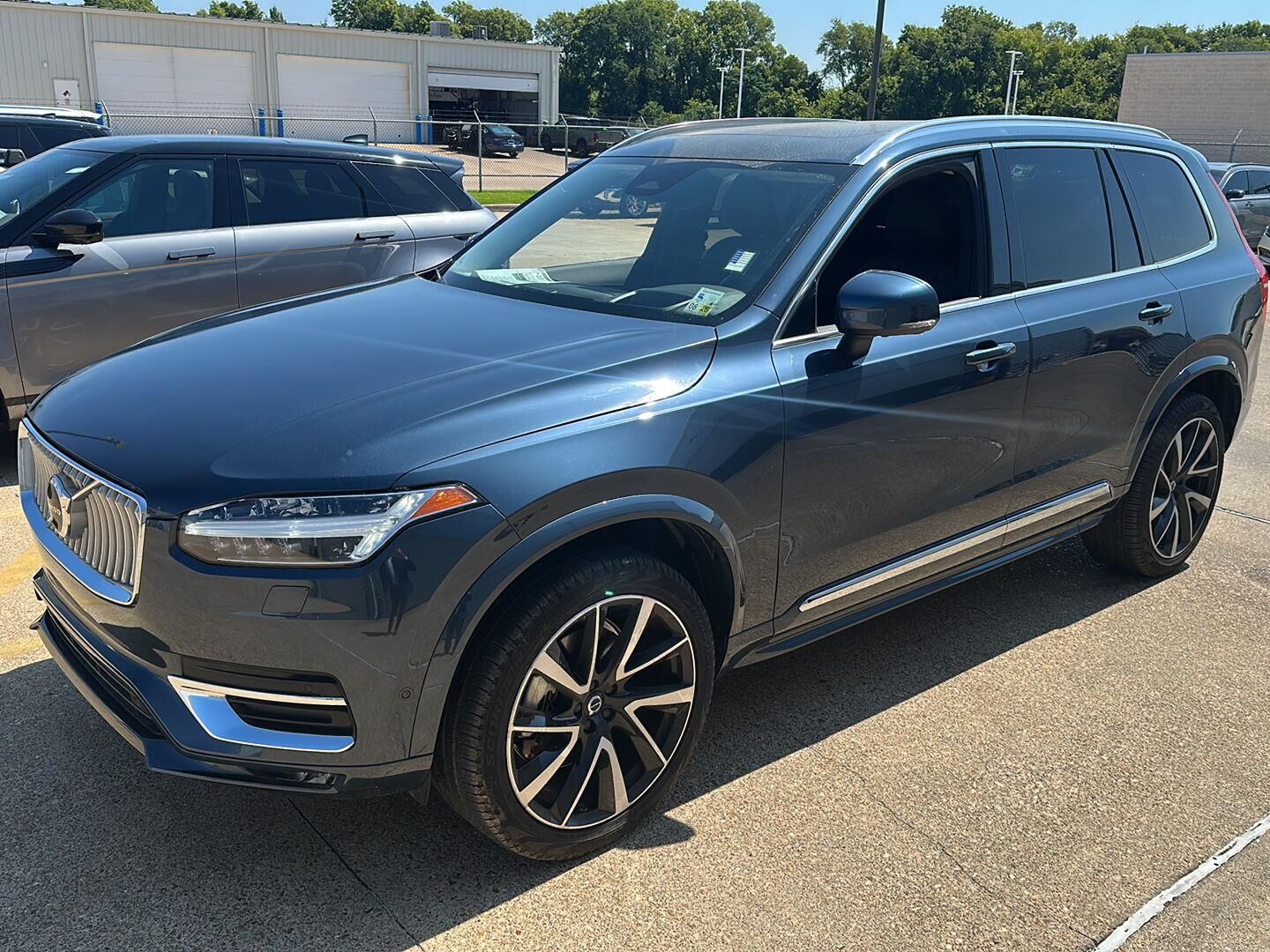 2024 VOLVO XC90