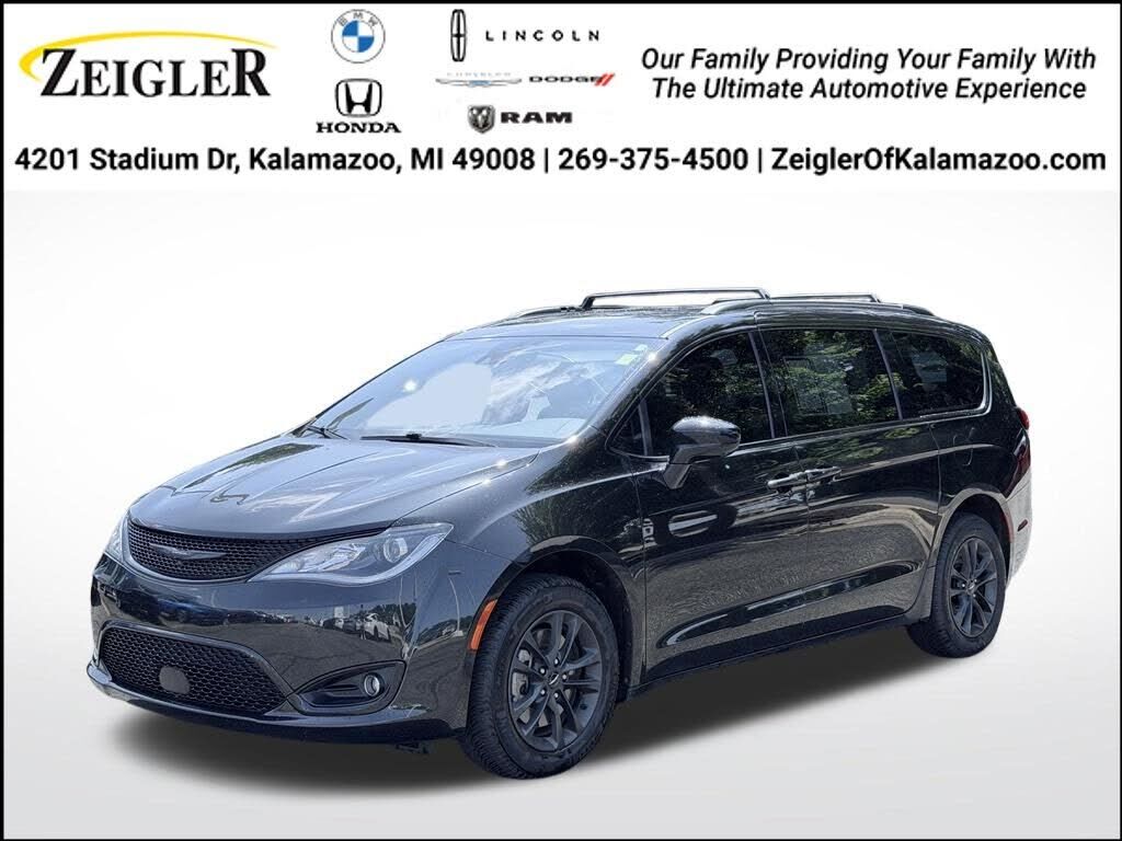 2020 CHRYSLER Pacifica