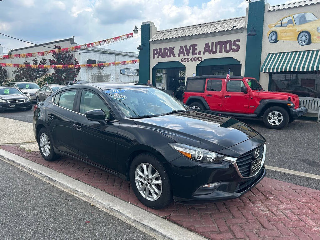 2017 MAZDA Mazda3